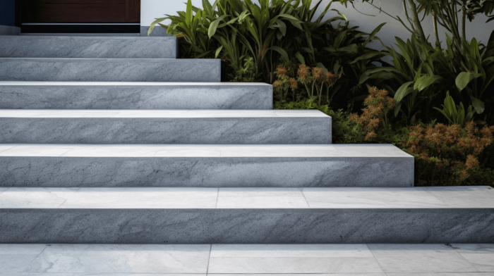 Ступени из гранита Arctic White (Арктик Вайт)